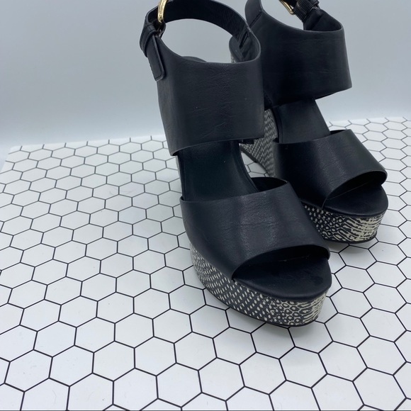 Massio wedge heels with gold buckle - Picture 4 of 4